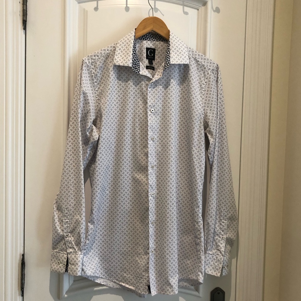 GRAFTON Slim Fit Dress Shirt with Geometric Pattern